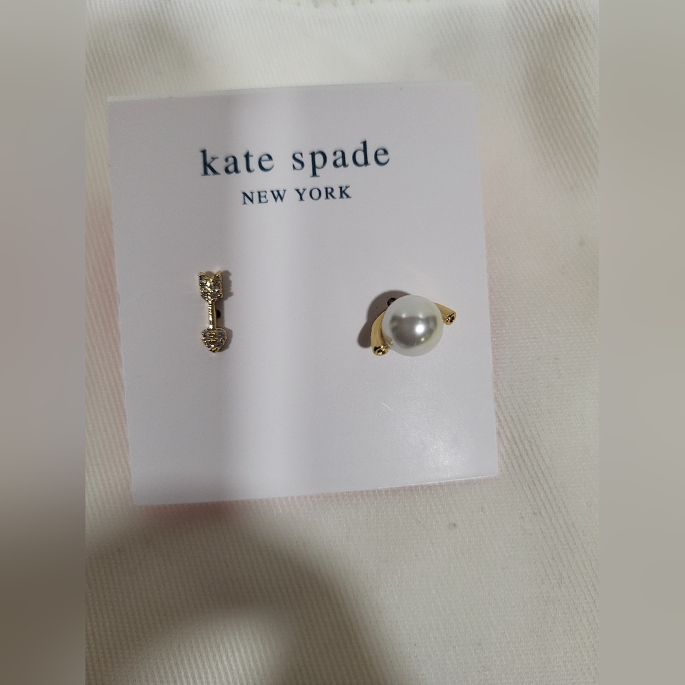 KATE SPADE NEW YORK LOVE GAME ARROW EARRINGS ~ PAVE RHINESTONE ARROW & PEARL SET